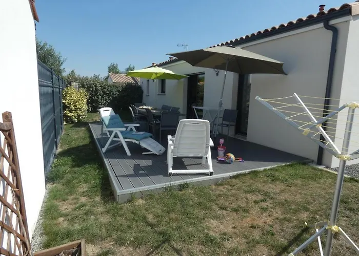 Maison 85m² à Notre-dame-de-monts, 7 Pers, Proche Plage, 3 Chambres, Terrasse, Activités Nautiques - Fr-1-540-150 Hébergement de vacances *